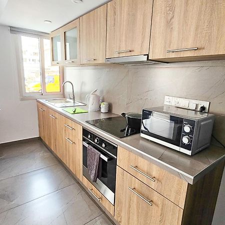 Eviathe Apartments Larnaca Buitenkant foto