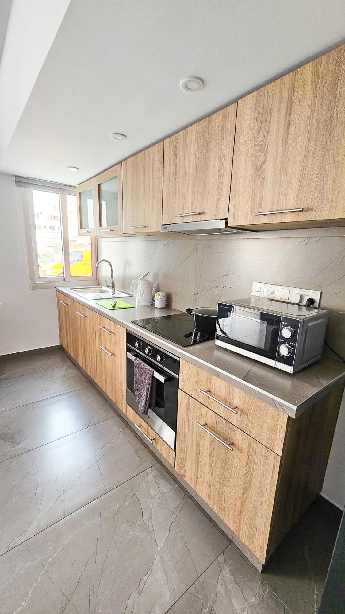 Eviathe Apartments Larnaca Buitenkant foto