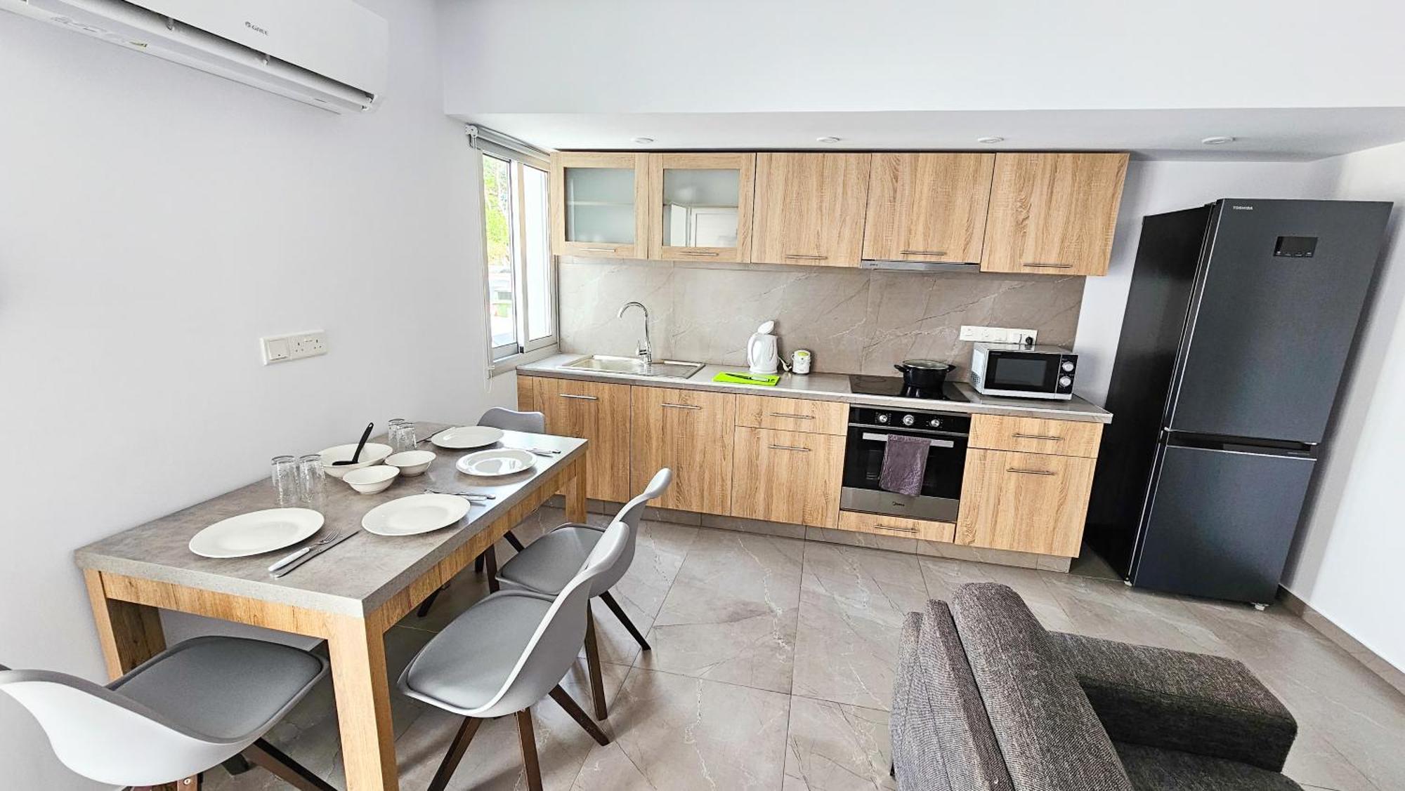 Eviathe Apartments Larnaca Buitenkant foto