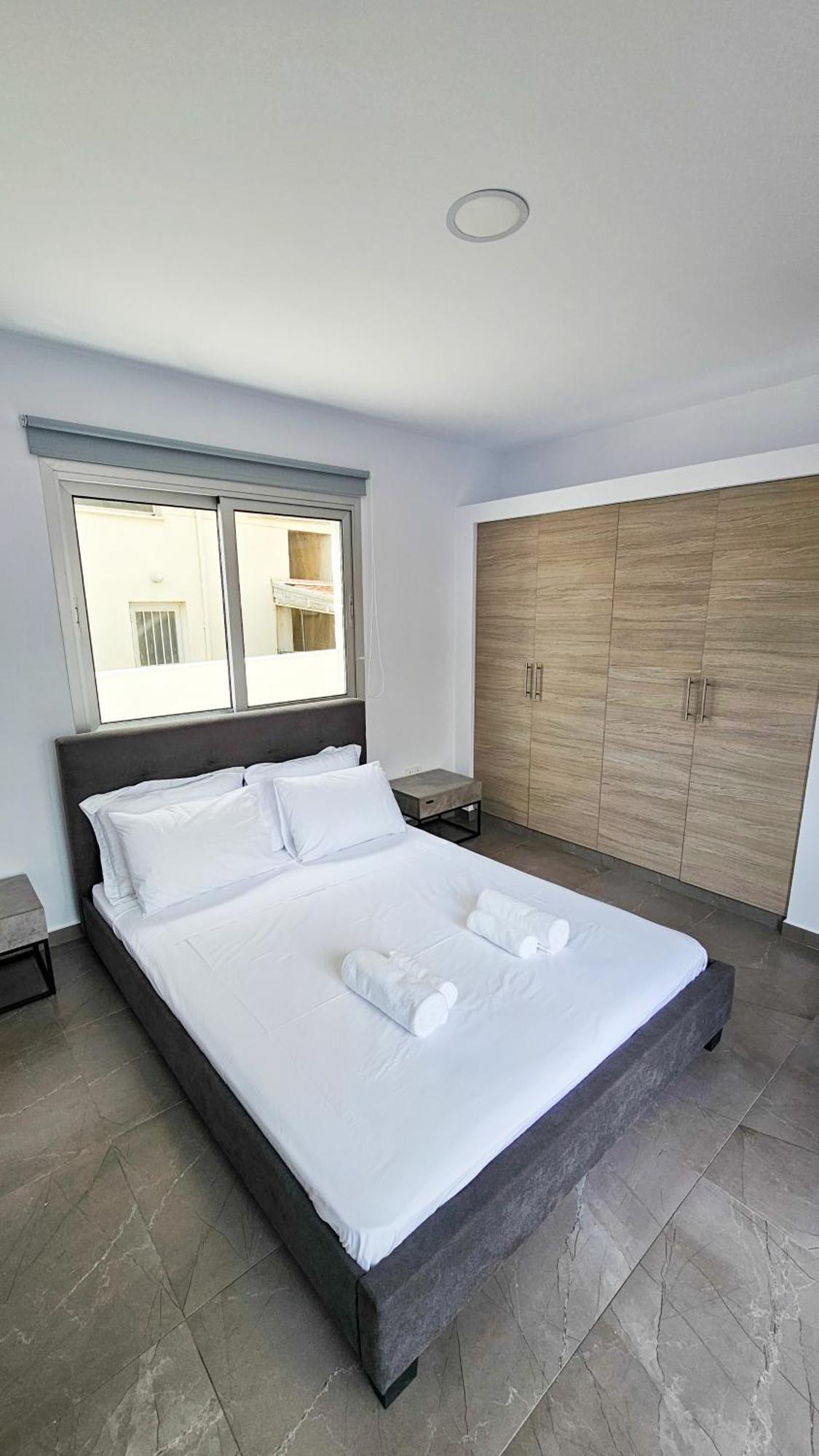 Eviathe Apartments Larnaca Buitenkant foto