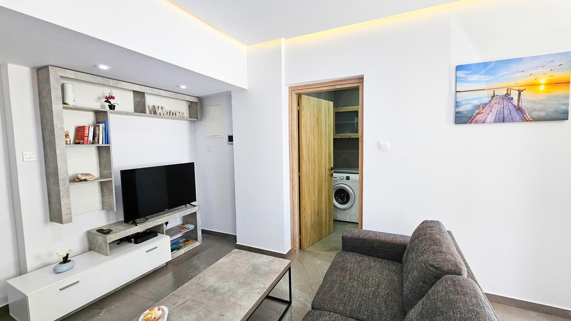 Eviathe Apartments Larnaca Buitenkant foto